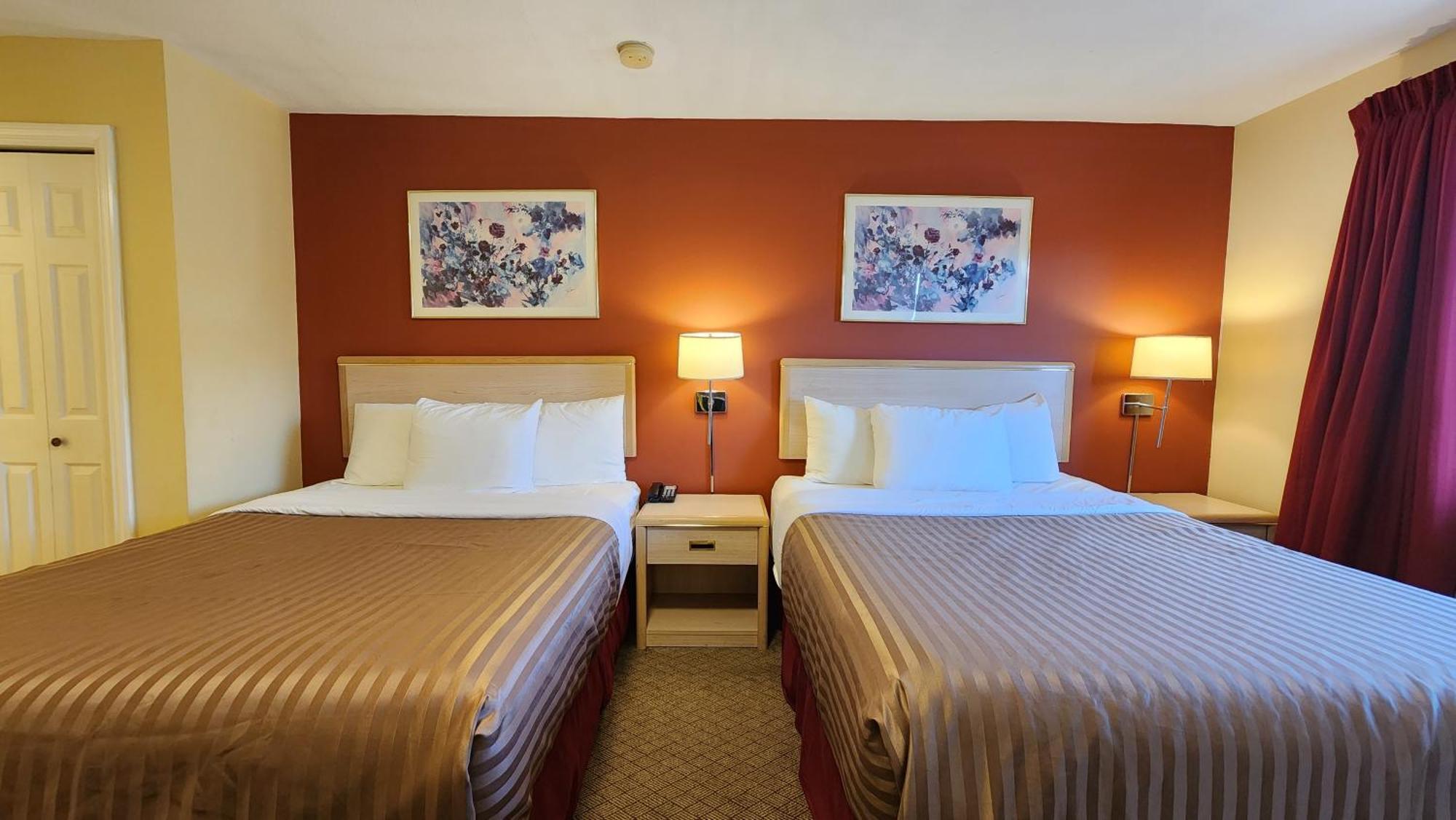 Hotel Sahara Courtyard Inn & Suites Osoyoos