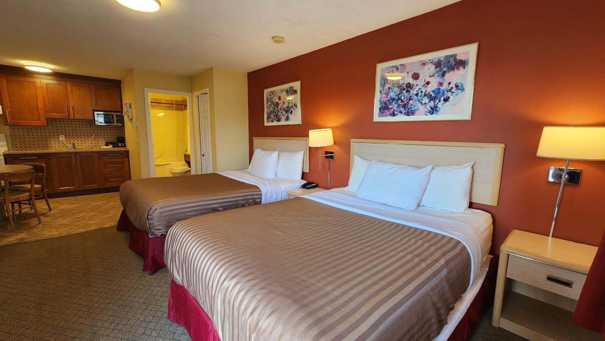 Sahara Courtyard Inn & Suites Osoyoos Hotel 3*