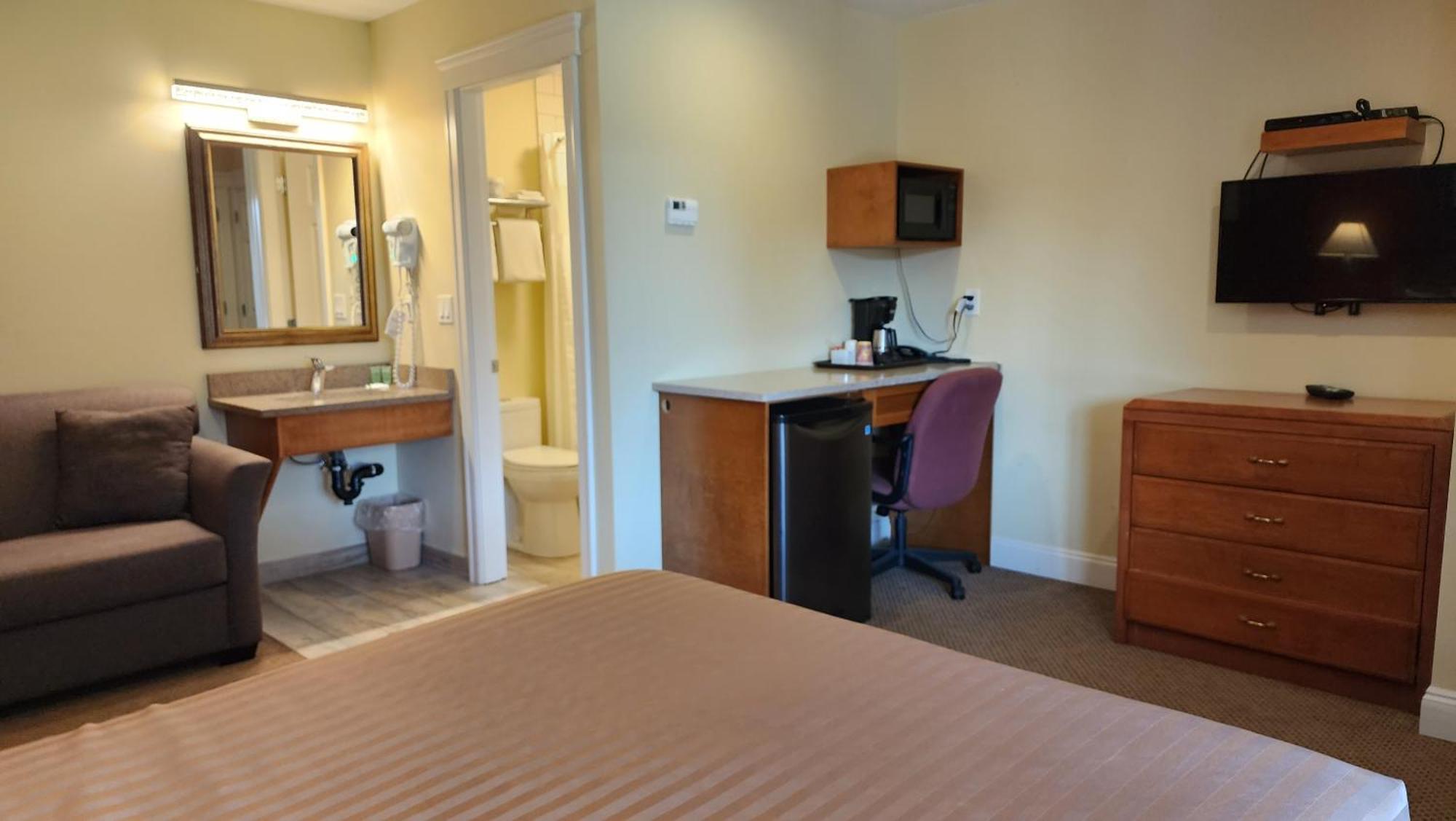 Hotel Sahara Courtyard Inn & Suites Osoyoos