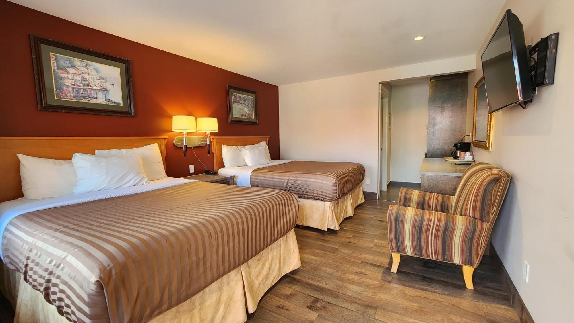 Sahara Courtyard Inn & Suites Osoyoos Osoyoos